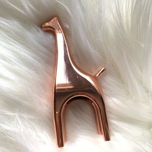 Umbra Giraffe rose gold ring holder
